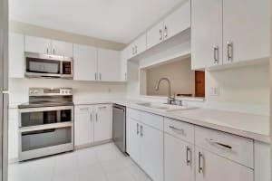 4735 Lucerne Lakes Boulevard 407, Lake Worth