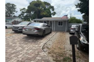 921 State Street, Lake Worth