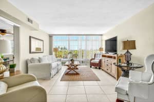 2333 Indian River Boulevard 404, Vero Beach, FL 32960 Sold 11/19/25