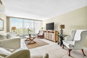 2333 Indian River Boulevard 404, Vero Beach, FL 32960 Sold 11/19/25