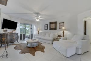 3755 Via Poinciana, Greenacres