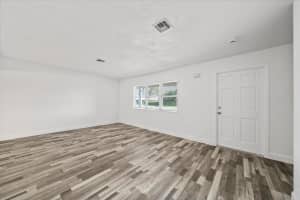 825 2nd Street, Vero Beach, FL 32962 - MLS#R11114206