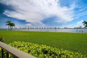 801 Lake Shore Drive 108, Lake Park