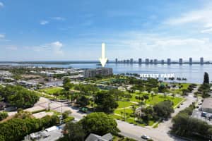 801 Lake Shore Drive 108, Lake Park, FL 33403 - MLS#R11114262