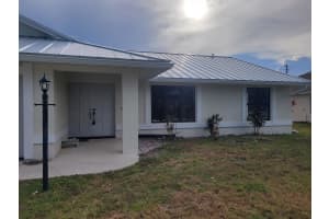 2050 SE Camilo Street, Port Saint Lucie, FL 34952 - MLS#R11114271