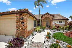 7182 Le Chalet Boulevard, Boynton Beach, FL 33472 - MLS#R11114376