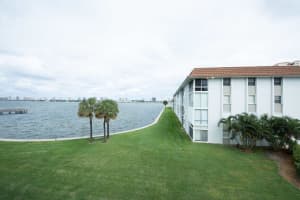 2936 Lake Shore Drive 310, Riviera Beach, FL 33404 - MLS#R11114381