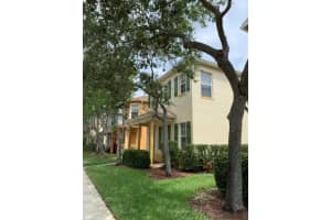 2155 SE Bell Isle Drive, Port Saint Lucie, FL 34952 - MLS#R11114416