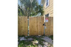 321 N 11th Street C, Fort Pierce, FL 34950 - MLS#R11114426
