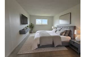 225 Bonnie Boulevard 411, Palm Springs, FL 33461 Sold 12/03/25