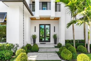 830 Lakeshore Drive, Delray Beach, FL 33444 - MLS#R11114478
