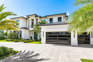 830 Lakeshore Drive, Delray Beach, FL 33444 - MLS#R11114478