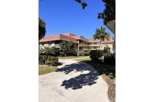 5580 S Tamberlane Circle 235, Palm Beach Gardens