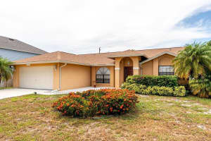 2440 SE Toledo Avenue, Port Saint Lucie, FL 34952 - MLS#R11114529