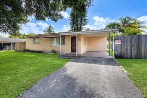 6111 Nw 43rd Avenue, North Lauderdale