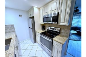 1028 Newport H, Deerfield Beach, FL 33442 - MLS#R11114555