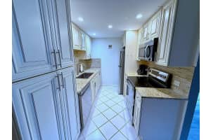 1028 Newport H, Deerfield Beach, FL 33442 - MLS#R11114555