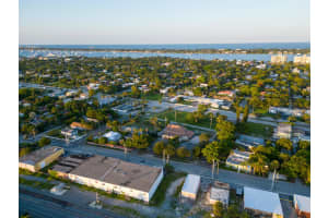 2731 Pinewood Avenue, West Palm Beach, FL 33407 - MLS#R11114556