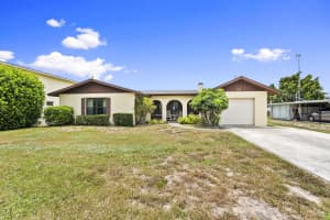 5216 Se Orange Street, Stuart