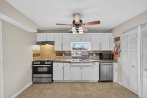 1136 W 7th Street, Riviera Beach, FL 33404 - MLS#R11114597