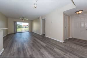 1590 S 42nd Circle 204, Vero Beach, FL 32967 - MLS#R11114632