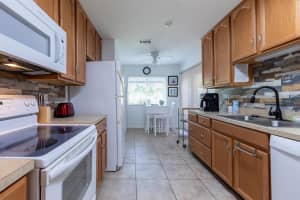 3303 SE Sandpiper Circle, Port Saint Lucie, FL 34952 - MLS#R11114652