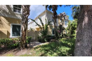 118 Lismore Lane, Jupiter, FL 33458 Sold 10/17/25