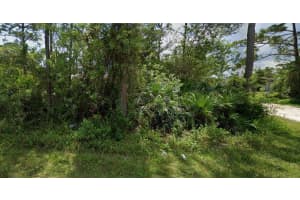 1035 11th Street SW, Vero Beach, FL 32962 - MLS#R11114692