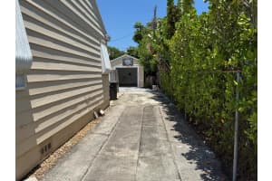 517 45th Street, West Palm Beach, FL 33407 - MLS#R11114693