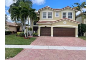 10454 Galleria Street, Wellington