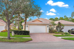 9284 SE Hawks Nest Court, Hobe Sound, FL 33455 Sold 09/30/25