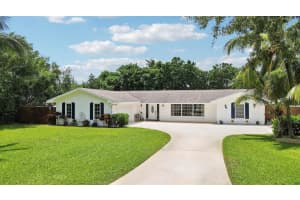 339 Country Club Drive, Tequesta