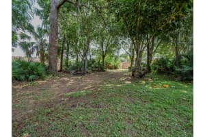 445 9th Court, Vero Beach, FL 32962 Sold 12/29/25