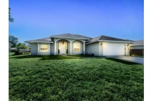 4417 SW Idlewild Street, Port Saint Lucie, FL 34953 - MLS#R11114819