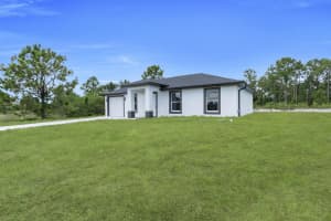 1027 Winters Street E, Lehigh Acres, FL 33974 - MLS#R11114862
