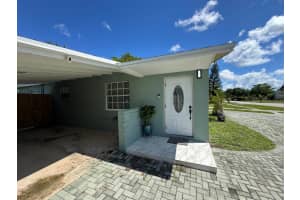 1382 Parterre Drive, West Palm Beach