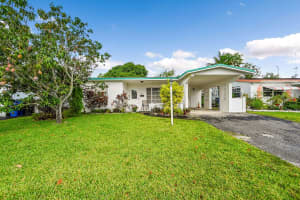 4189 Nw 52nd Avenue, Lauderdale Lakes