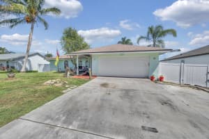356 SW Grimaldo Terrace, Port Saint Lucie, FL 34984 - MLS#R11114904