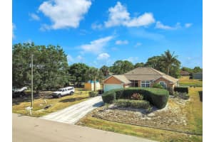 1955 SW Castinet Lane SW, Port Saint Lucie, FL 34953 - MLS#R11114910