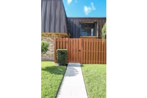 6451 SE Windsong Lane, Stuart, FL 34997 Sold 12/03/25