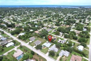 421 Fleming Street, Sebastian, FL 32958 Sold 09/18/25