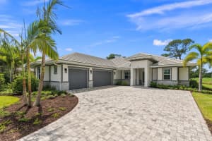 1560 Sw Cattail Court, Palm City