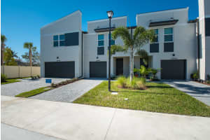 3944 Se Caladium Court, Stuart