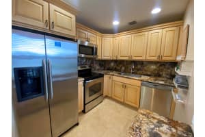 843 Flanders R, Delray Beach, FL 33484 - MLS#R11115093