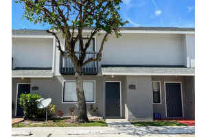 4704 Pier Drive, Greenacres