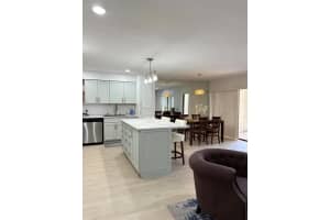 5631 Coach House Circle B, Boca Raton, FL 33486 - MLS#R11115113