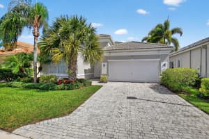 7123 Demedici Circle, Delray Beach