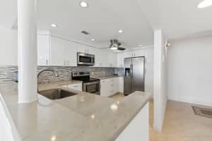 3580 S Ocean 8e Boulevard 8e, South Palm Beach, FL 33480 - MLS#R11115191