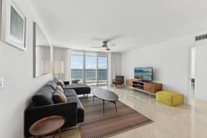 3580 S Ocean 8e Boulevard 8e, South Palm Beach, FL 33480 - MLS#R11115191