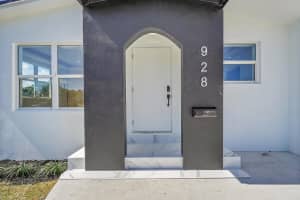 928 Market Street, West Palm Beach, FL 33401 - MLS#R11115204